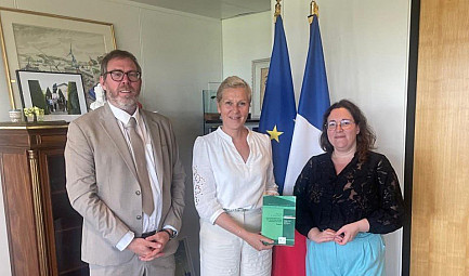 Remise du rapport de la commission d'enquête sur les dépendances structurelles et les vulnérabilité..